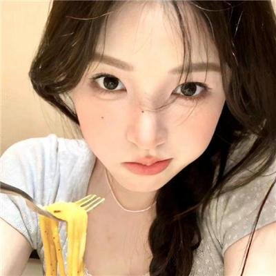 姐是病娇太阳花，谁见都要笑哈哈